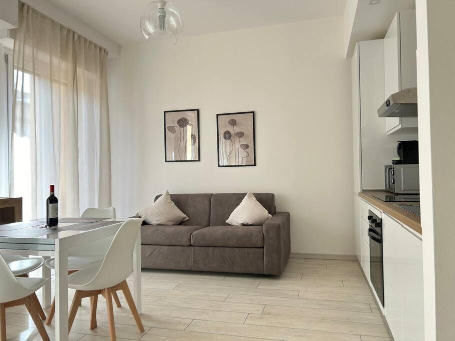Dante Apartment By Florencehospitality Com Florença Exterior foto
